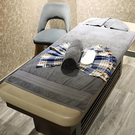 Cip & - Bakirkoey Center 4*