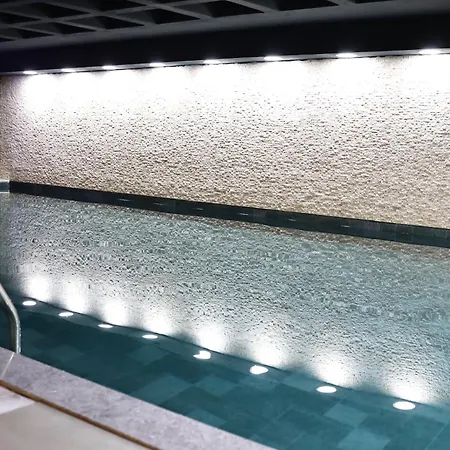 Cip & - Bakirkoey Center ホテル