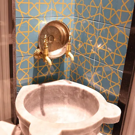 Cip & - Bakirkoey Center Hotel