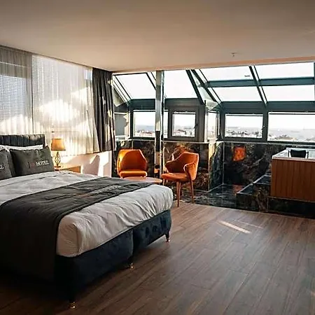 Hotel Cip & - Bakirkoey Center 4*