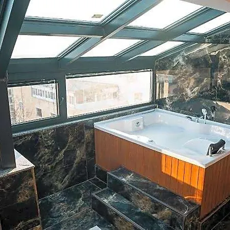 Cip & - Bakirkoey Center 4*