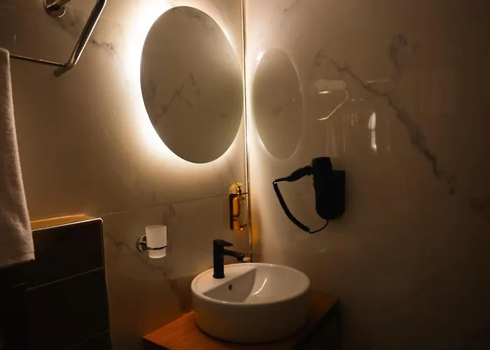 Cip & - Bakirkoey Center מלון 4*